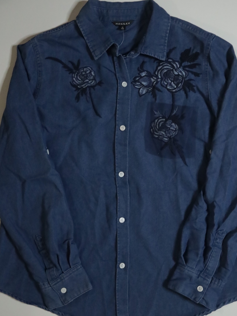 Hannah Women’s Jeans Blue Embroidered Button-Up Shirt